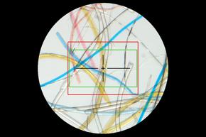 Camera với cảm biến CMOS 3.0 MP