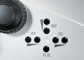 Thay đổi vật kính nhanh chóng với Illumination Manager