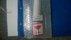 Ống chứa mẫu phân tích bằng thủy tinh và 2 vòng đệm chữ O.