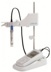 Máy đo pH / ORP / Độ dẫn / Điện trở / Độ muối / TDS cầm tay Horiba D-74G