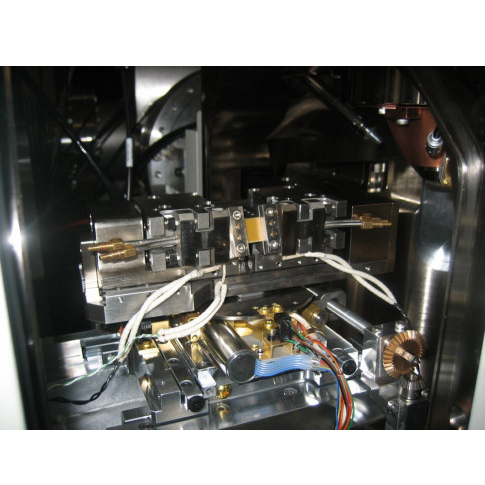 Bệ mẫu chịu lực 2KN cho SEM với EBSD